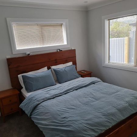 Brand New Home - Central Masterton Eksteriør billede
