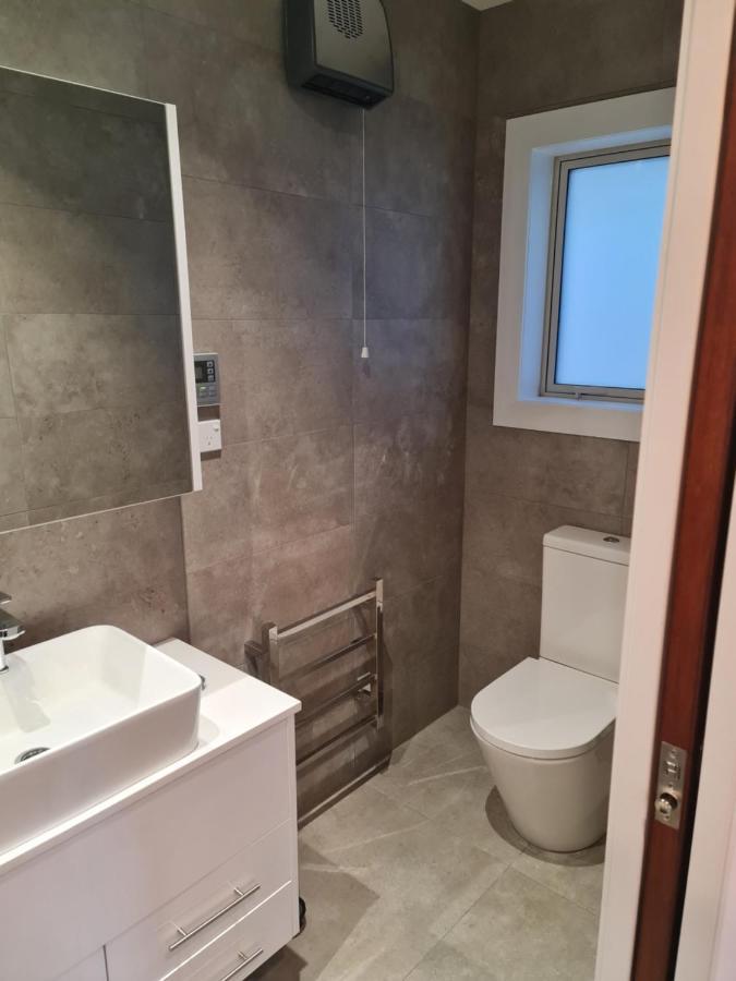 Brand New Home - Central Masterton Eksteriør billede